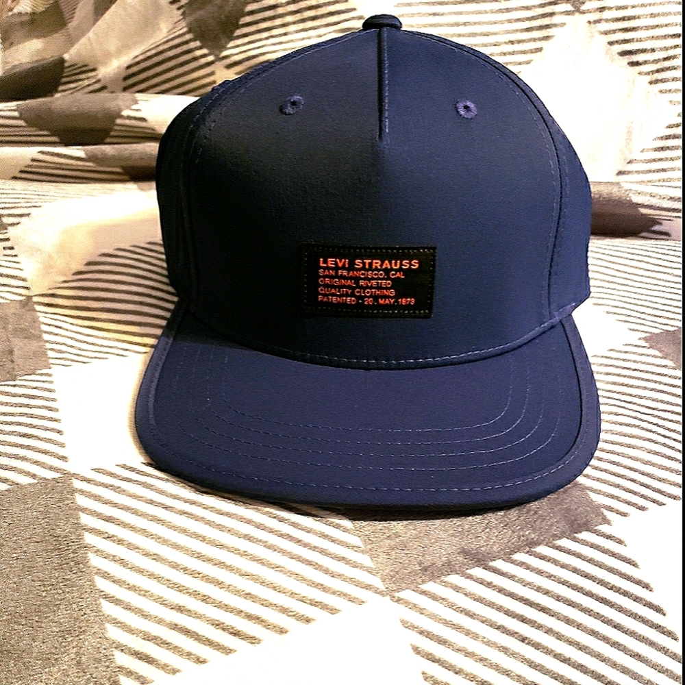 Levi's hat 🧢. 🔥.new.w tags Pullstring